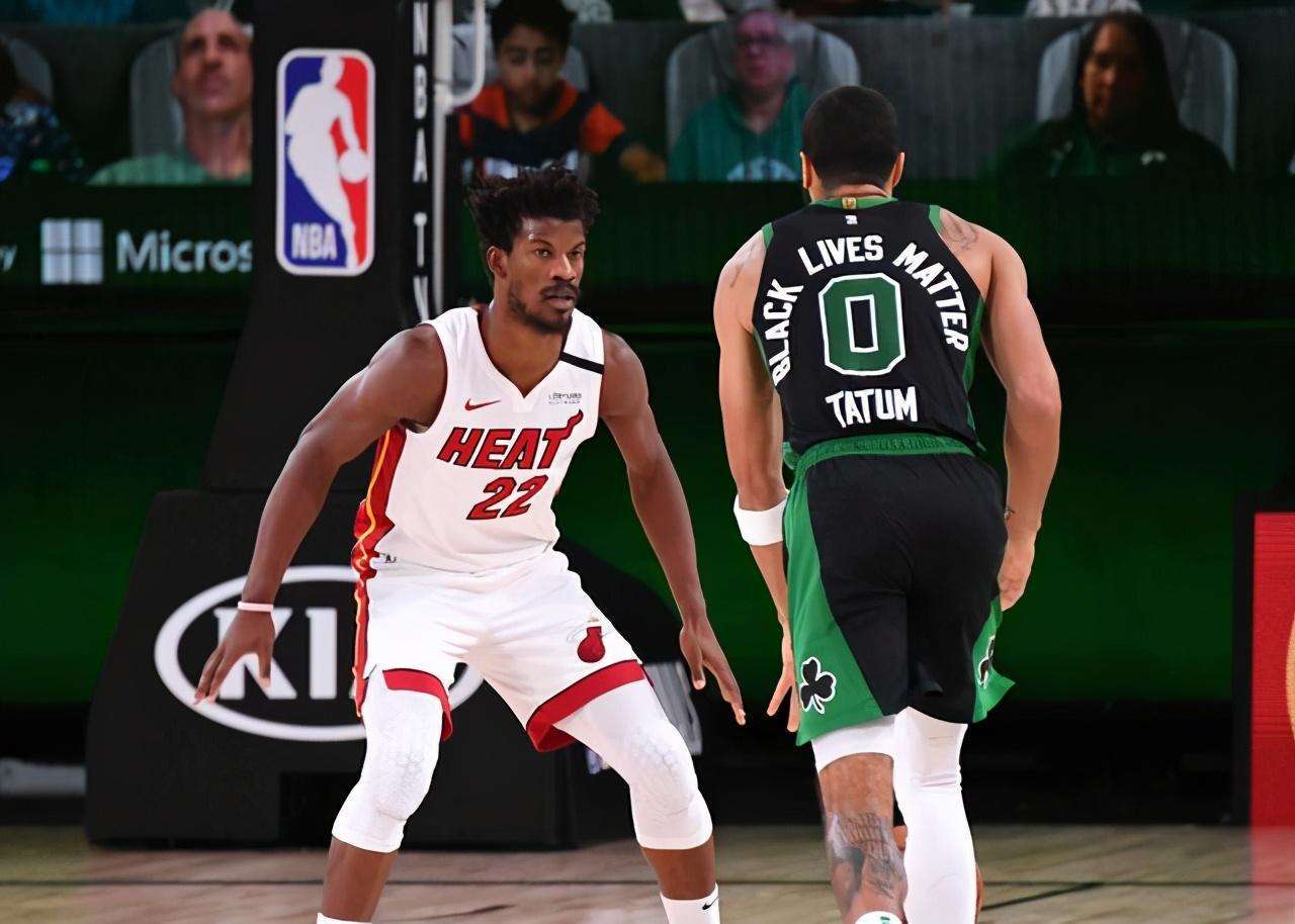 塔图姆在热火比赛中大比分获胜，表现优异引发热议！观众掌声雷动的简单介绍-九游品牌中心